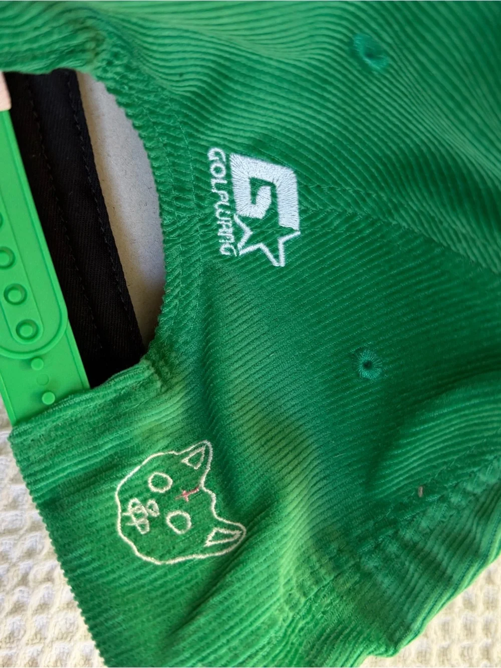 NEW Green 'GOLF' Corduroy Cap